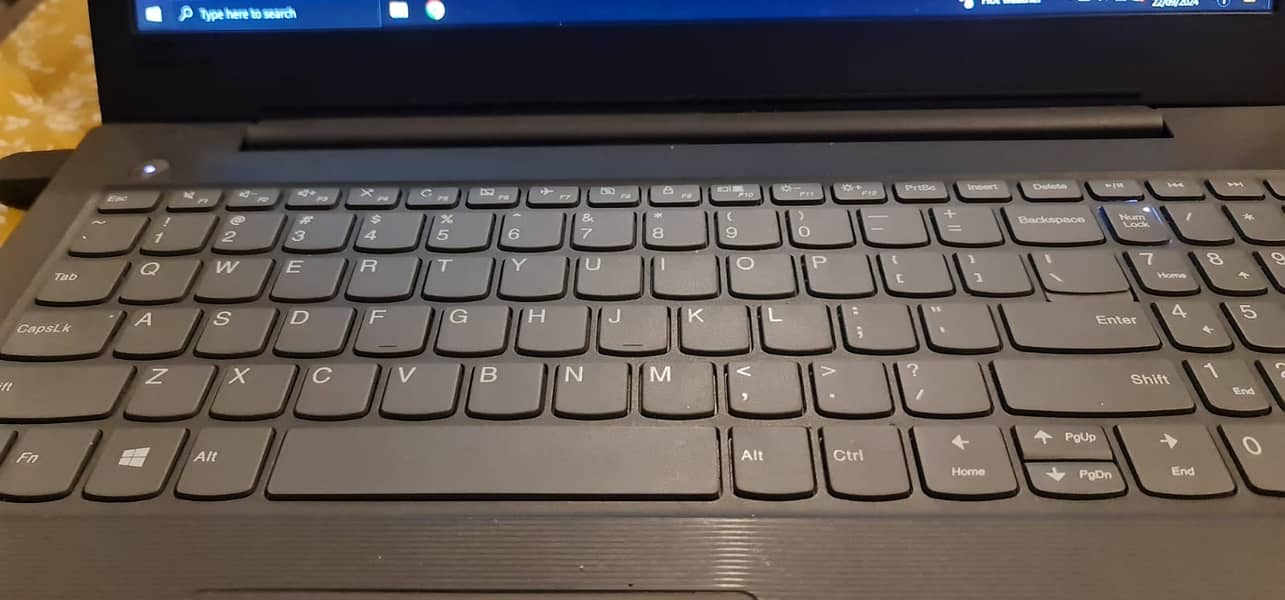 LENOVO i5 7th Gen 3