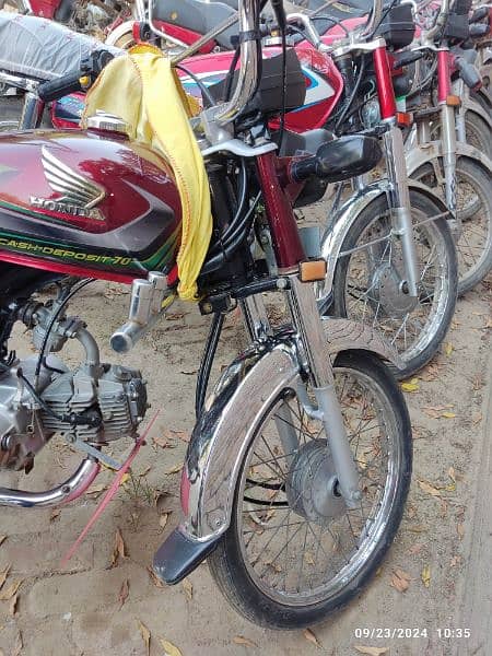 Honda CD70 For Sale 4