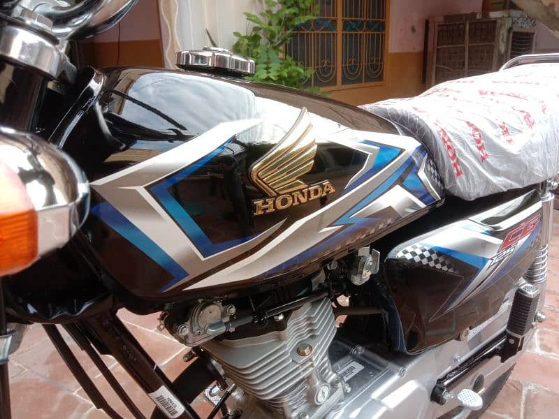 honda 125 2025 modal 6