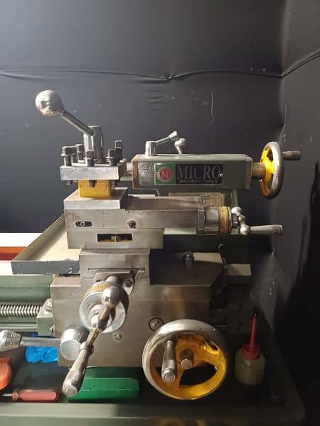 Lathe Machine 4.5 Feet 3