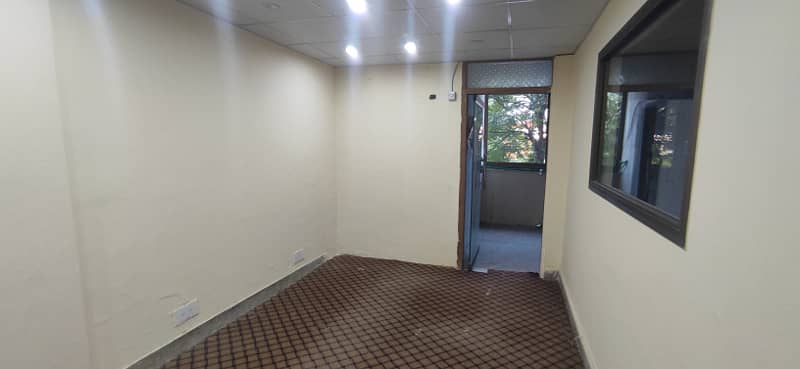 2 bed flat for rent at G-10 markaz 3