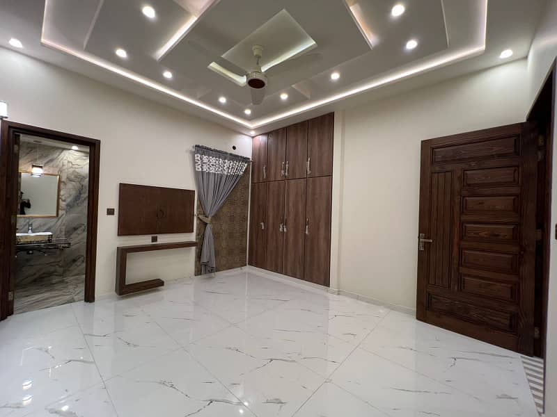 10 MARLA BRAND NEW LUXURY HOUSE FOR SALE IN SECTOR C BAHRIA TOWN LAHORE 3