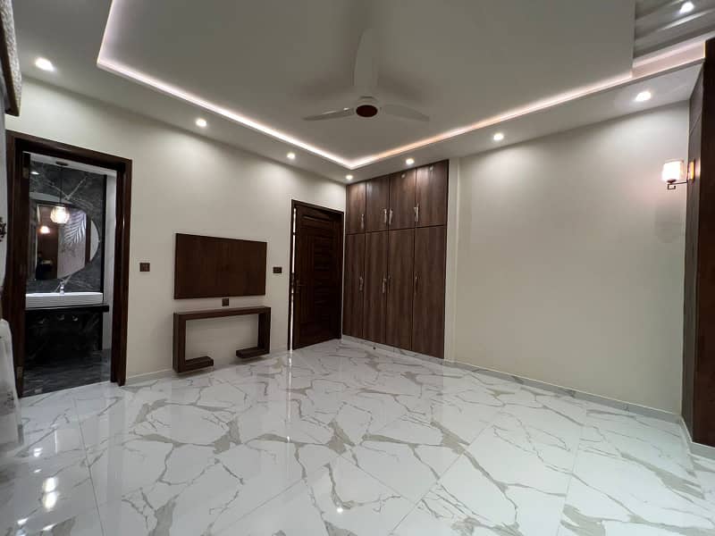 10 MARLA BRAND NEW LUXURY HOUSE FOR SALE IN SECTOR C BAHRIA TOWN LAHORE 8