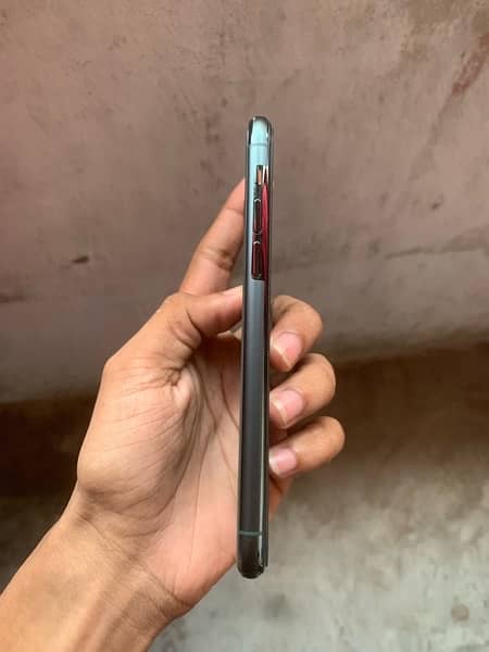 iPhone 11 pro 1