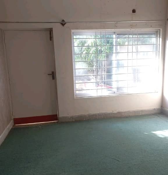 Spacious Prime Location Lower Portion Is Available For Rent In Ideal Location Of G-10 7