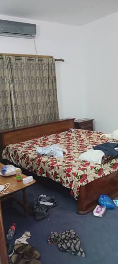 Main Cantt Semi Furnished Bedroom for Rent near Rahat Bakery