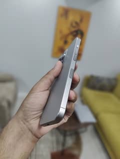 iPhone 15 pro max 256gb natural titanium non pta