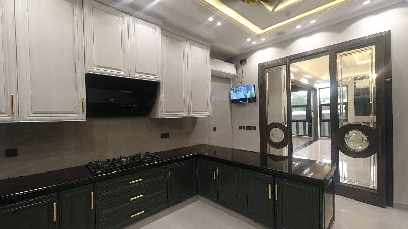 1 Kanal House For Sale In Lahore 8