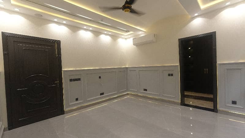 1 Kanal House For Sale In Lahore 24