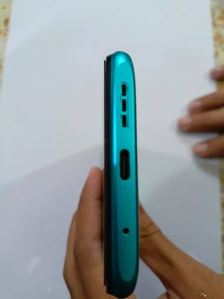 Redmi 9t (6+2/128) in very good condition with box and charger 3