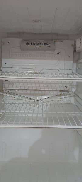 Good Condition PEL Refrigerator for Sale 0