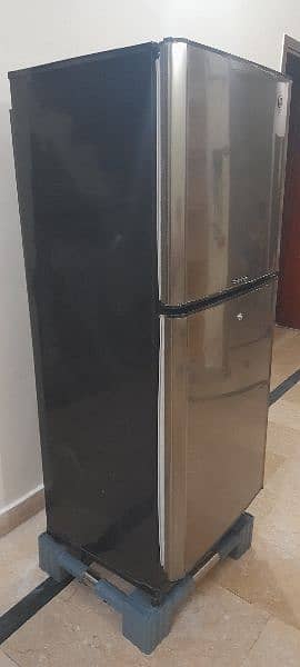 Good Condition PEL Refrigerator for Sale 1