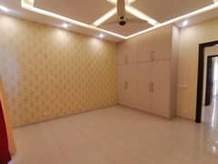 10 Marla House In LDA Avenue For sale At Good Location 0