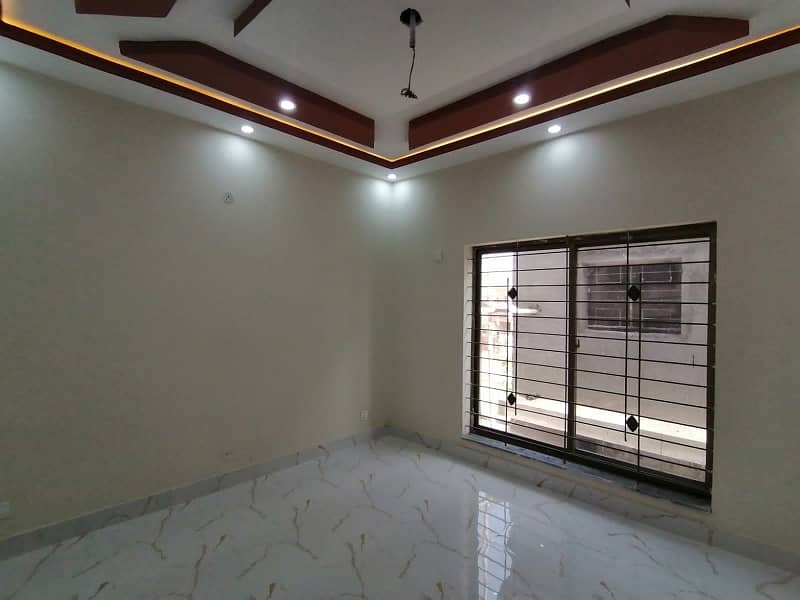 10 Marla House In LDA Avenue Is Best Option 1