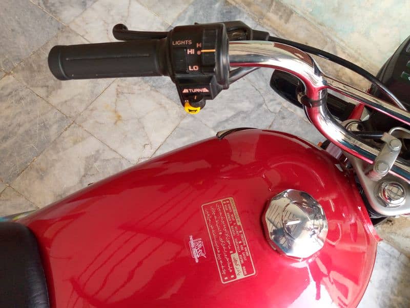 HONDA CD 70 zero meter GENWAIN condition 23/24 model. . . 0300/68/80/524. 7