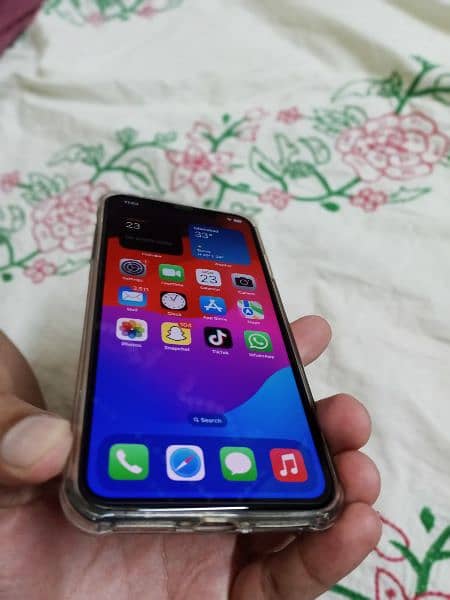 iphone xs max non PTA 4