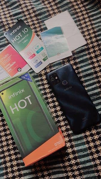 Infinix hot 10 6 128 with box add read plz urgently sale 1