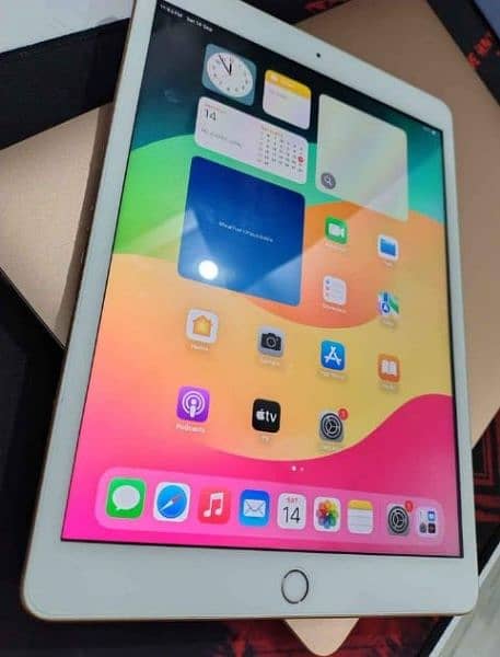 ipad mini 5 New condition 2