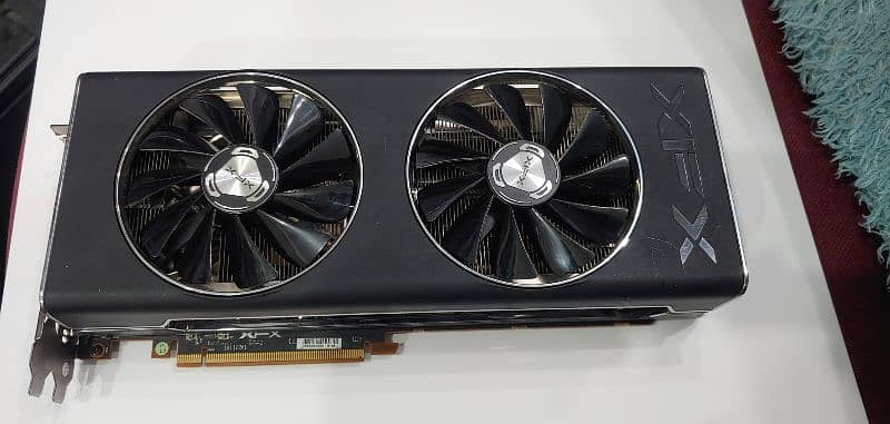 RX 5600 XT XFX 6GB 14Gbps Thicc ii Pro 8