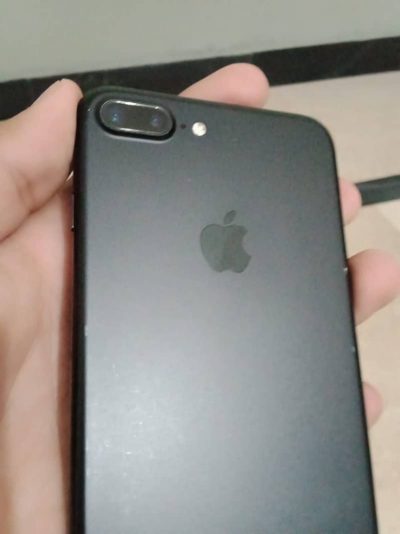 I phone 7 plus . . 7