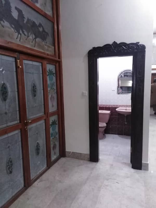 House Of 400 Square Yards Available For Sale In Gulistan-E-Jauhar - Block 20 6