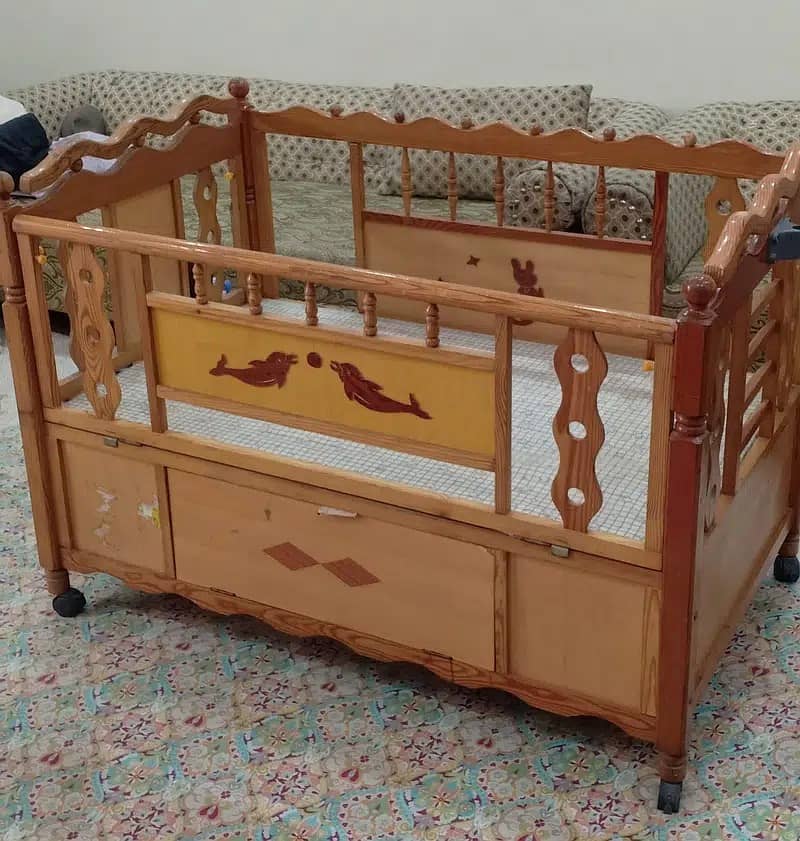 Baby Cot with swing 1