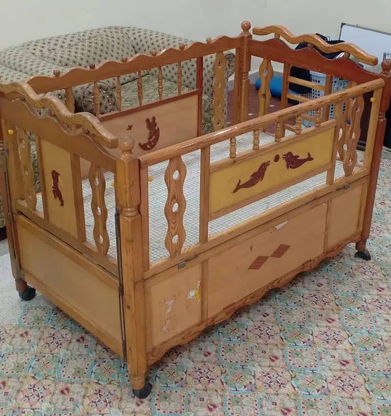 Baby Cot with swing 7