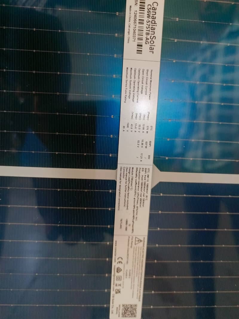 Canadian Solar Panel 575watt N type Bifacial Stock 3