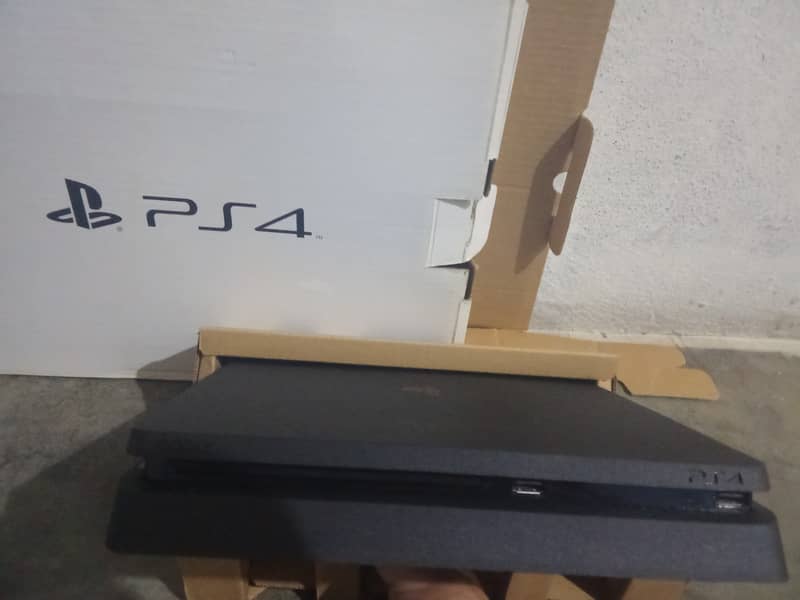 Playstation 4 ps4 jailbreak 1 TB with many games 8