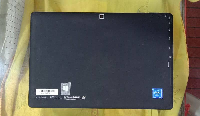 Microsoft intel tablet 4GB, 64GB win 11 Geniun 9