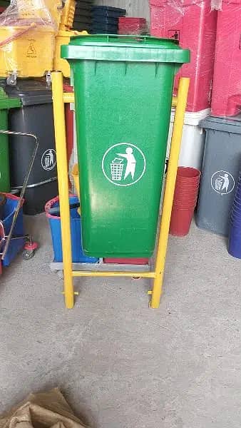 120 Litre Dustbin With fixed Hanging Stand 6