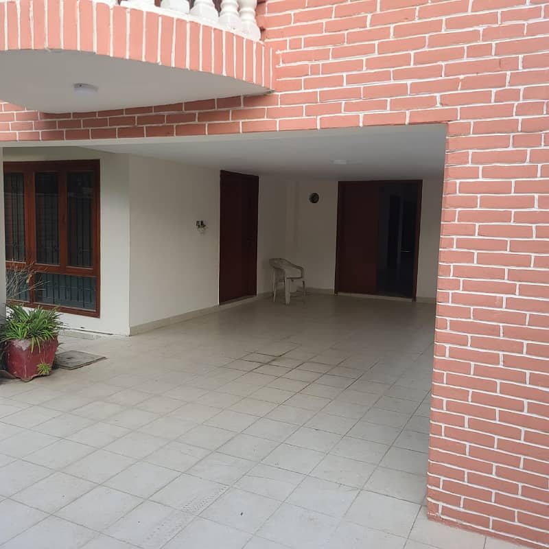 Luxurious Bungalow for Rent in DHA Phase 5 37