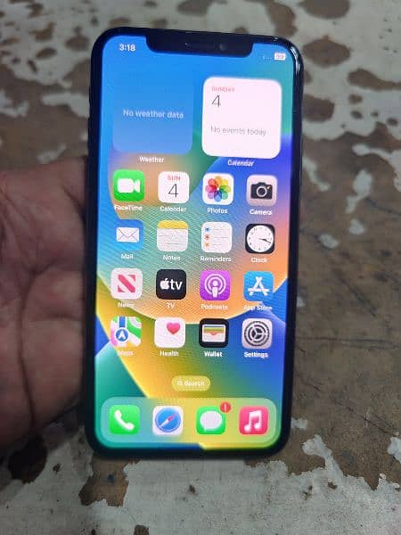 I phone x Non PTA 64 Gb battery health 85% 0