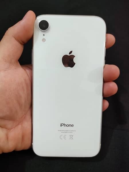 iPhone XR 0