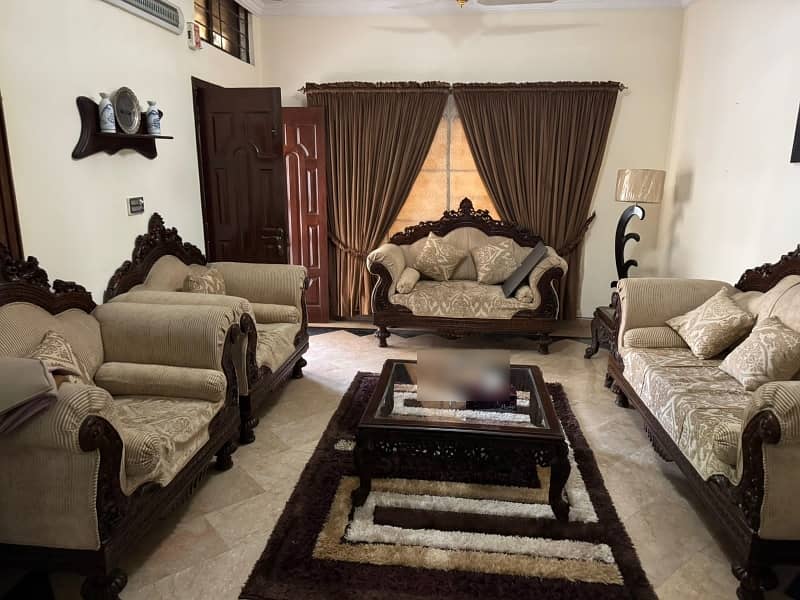 Buy A Centrally Located 1800 Square Feet House In G-15 2