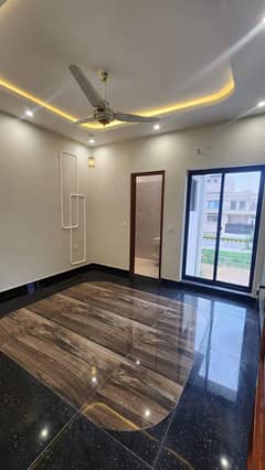 14 Marla Brand New House For Rent Upper Portion In IEP Engineer Town Lhr. 0