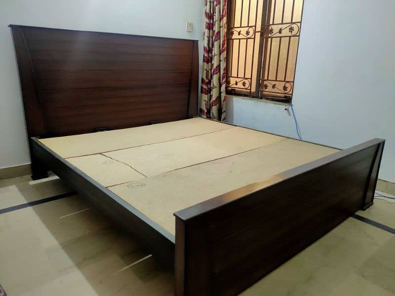 king size bed for sale -only 3 month used 6