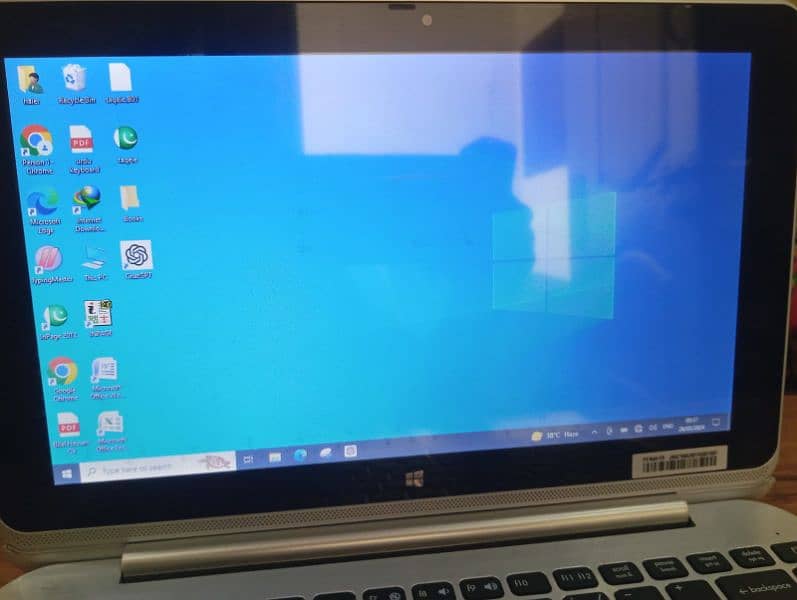 haeir laptop neat and clean condition 1