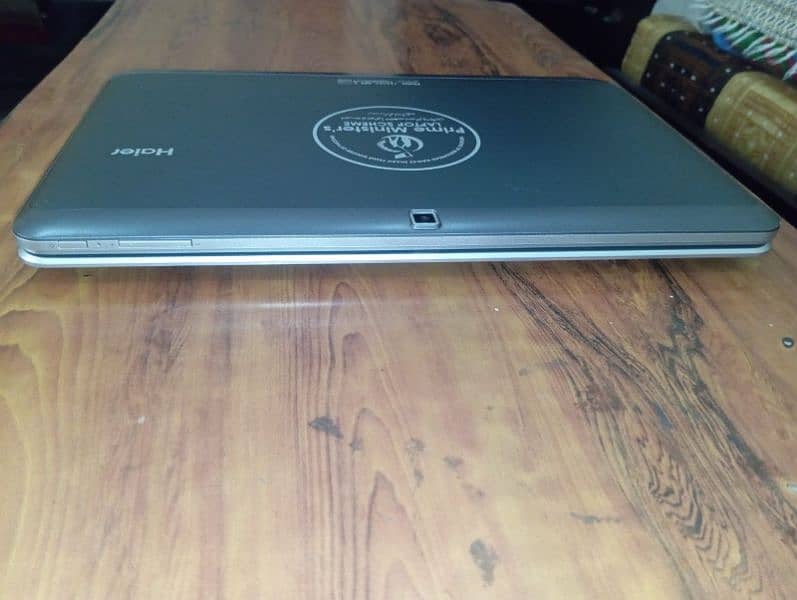 haeir laptop neat and clean condition 4