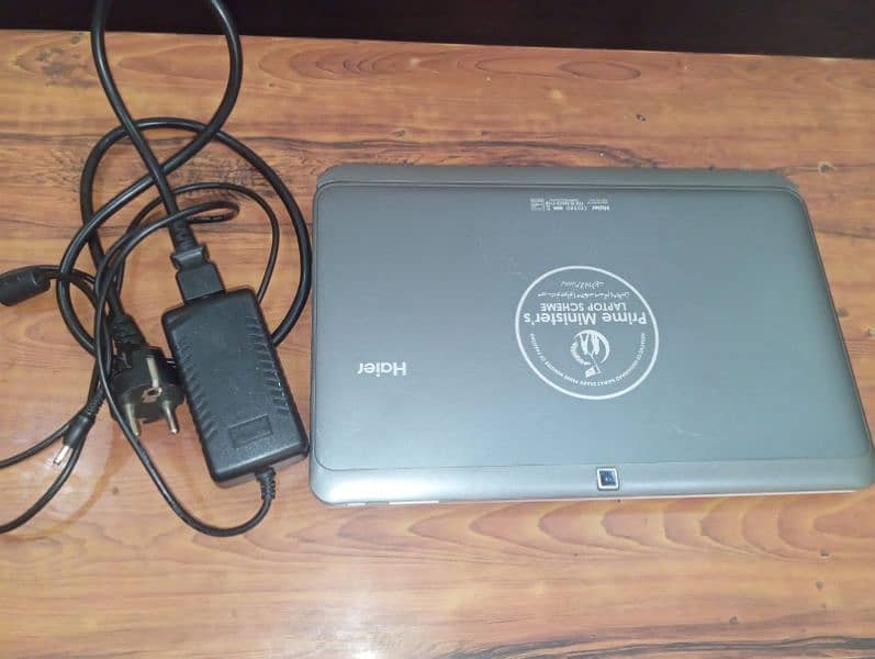 haeir laptop neat and clean condition 7