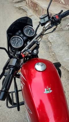 Suzuki GS 150 SE 2022 (RED)