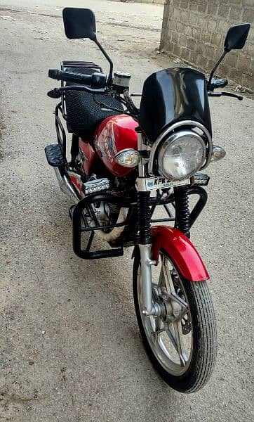 Suzuki GS 150 SE 2022 (RED) 6