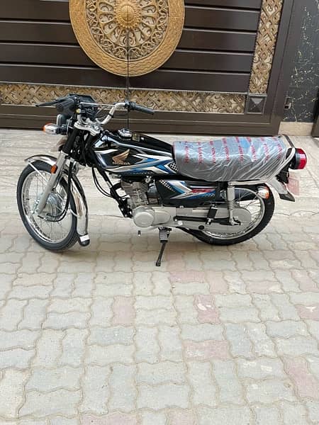 Applied For Zero meter 2025 Model Fresh bike 3