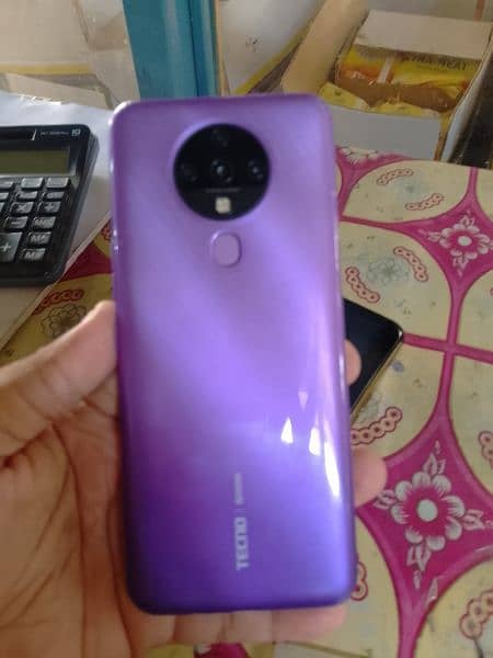 Tecno spark 6 4gb 64gb good condition full orgnal with box charger 3