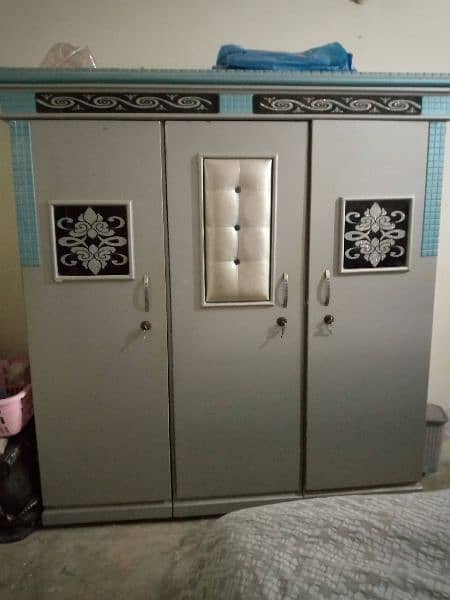 6 piece bedroom set for sell 4