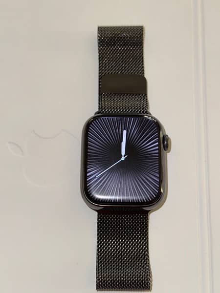 Apple watch series 9 cellular Graphite milanese loop 45mm 0