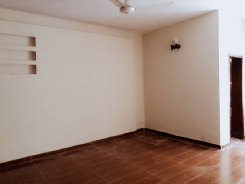 10 Marla 3 Bed House For Sale In Askari 2, Sialkot 5