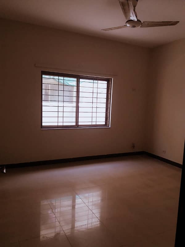 10 Marla 3 Bed House For Sale In Askari 2, Sialkot 7