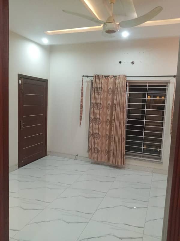 10 Marla Lower Portion is Available For Rent in Sector C Bahria Town Lahore 2