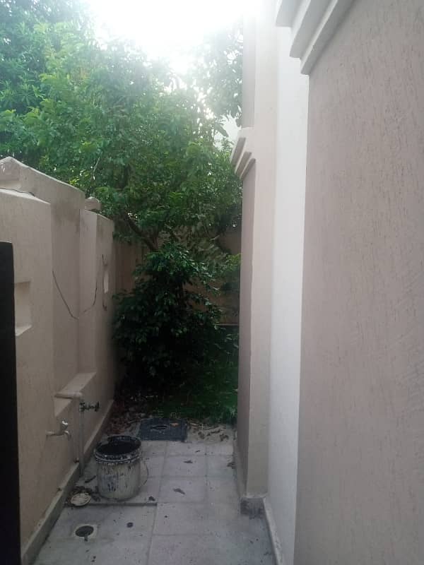 10 Marla 3 Bed House For Slale In Askari 11 Lahore 4